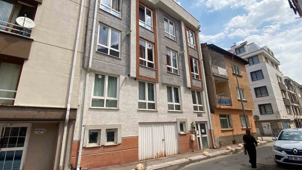 4 Çocuk Annesi Eski Sevgilisinin Boğazını Keserek Öldüren Sanığa Ağırlaştırılmış Müebbet