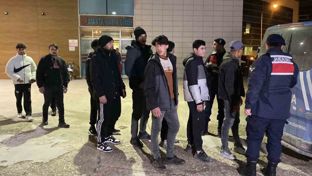 9 Kaçak Göçmen Yakalandı