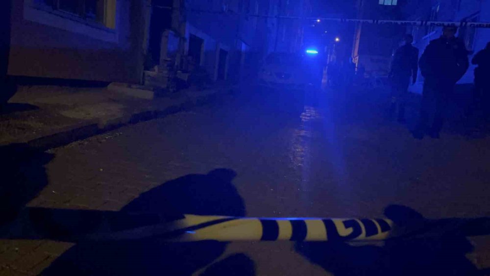 Üçüncü Kattan Düşen Şahıs Ağır Yaralandı