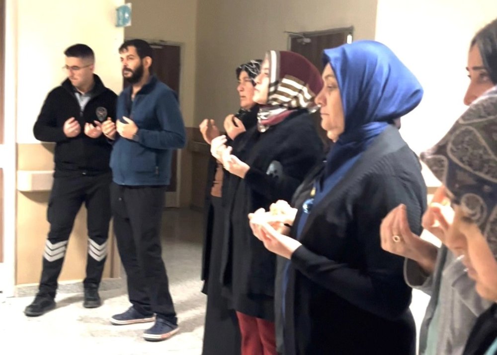 Vefat Eden Sağlık Personelleri İçin Kurban Kesildi