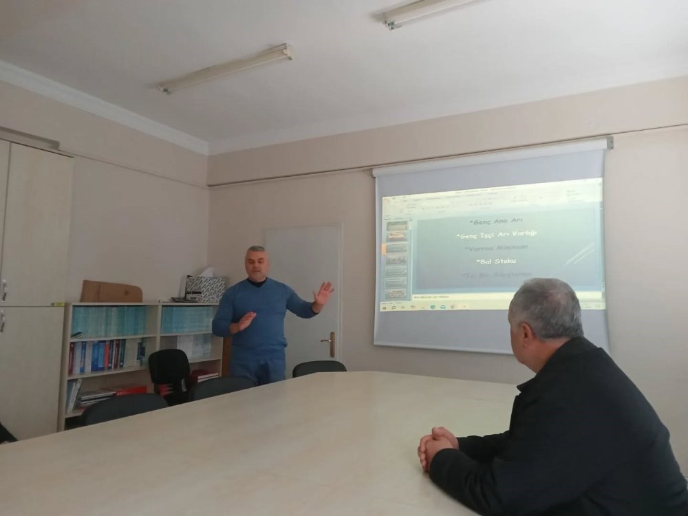 Bilecik’te Arı Yetiştiricilerine Eğitim Verildi