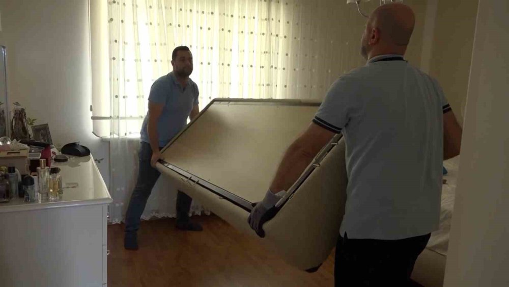 ‘Giymiyorsan Giydir’ Dayanışması Büyüyor