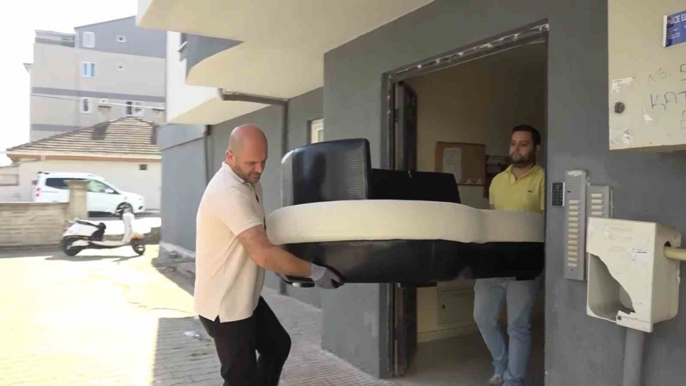 ‘Giymiyorsan Giydir’ Dayanışması Büyüyor