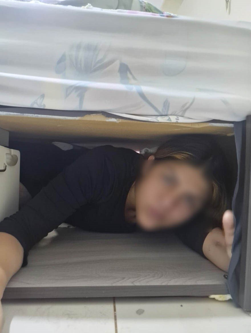 107 Suç Kaydı Olan Kadın Hırsız, Polis Baskınında Yakalandı