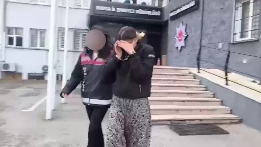 107 Suç Kaydı Olan Kadın Hırsız, Polis Baskınında Yakalandı