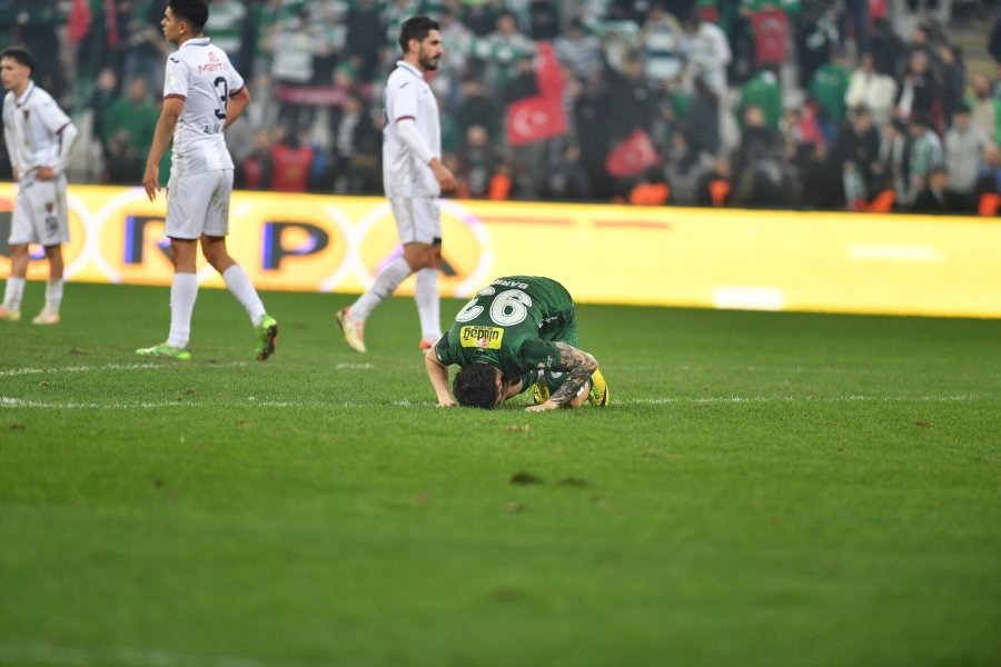 Bursaspor: 3 - Yeni Mersin İdman Yurdu: 0