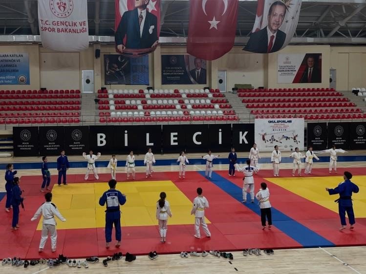 Judo Spor Okullarıyla Gençler Geleceğe Hazırlanıyor