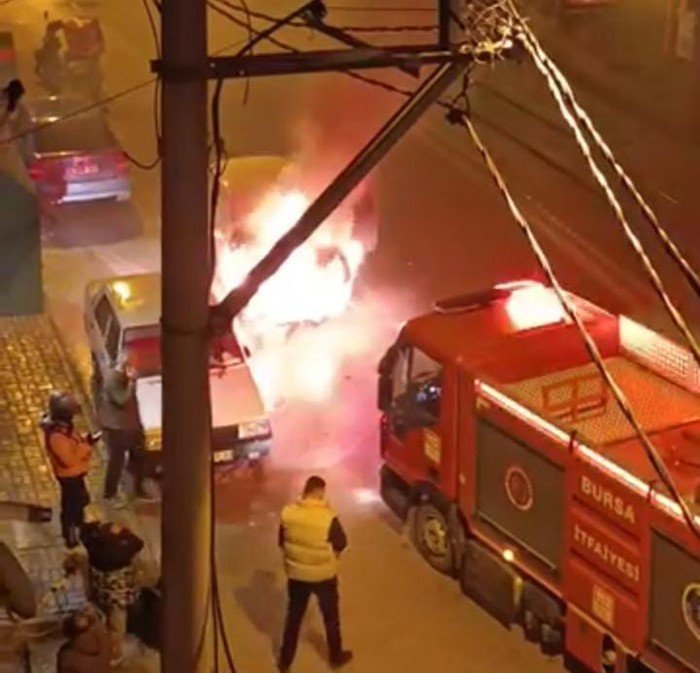 Otomobil Küle Döndü