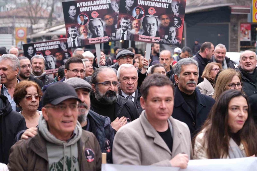 Uğur Mumcu İçin Sevgi Yürüyüşü