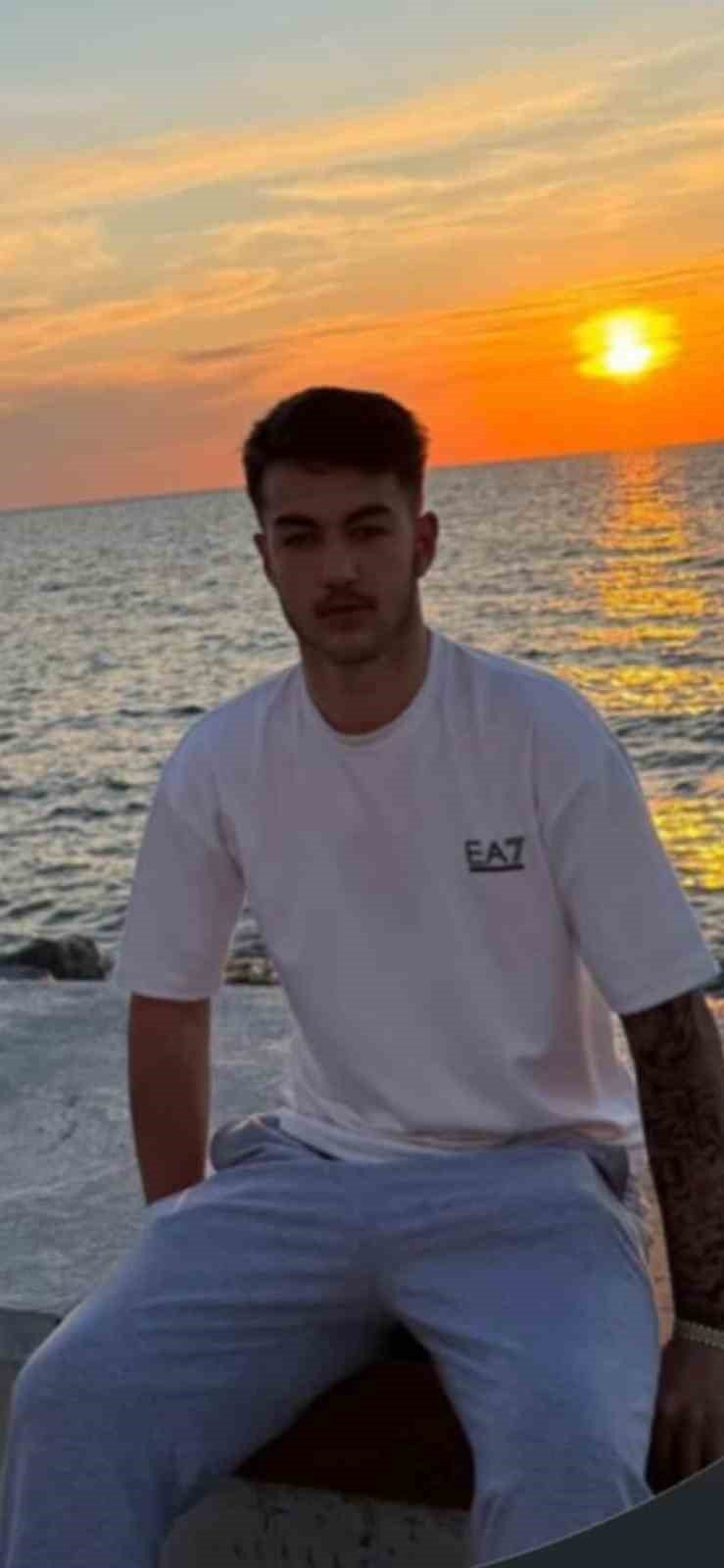 Babasını Kurtarmaya Çalışırken Metan Gazından Zehirlenen Genç Hayatını Kaybetti