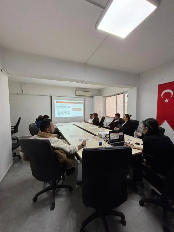 Evlenecek Gençlere Evlilik Öncesi Eğitim