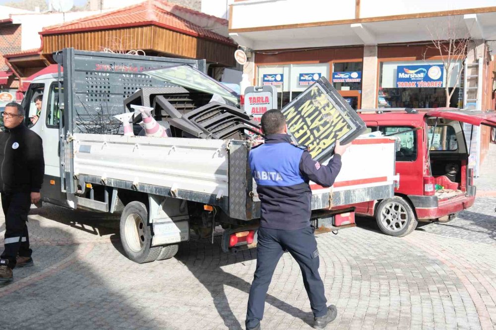 Kaldırım İşgallerine Zabıta Geçit Vermiyor