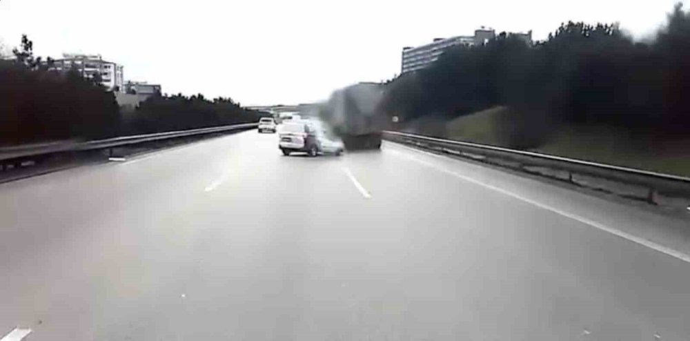 Otoyolda Facianın Eşiğinden Dönüldü