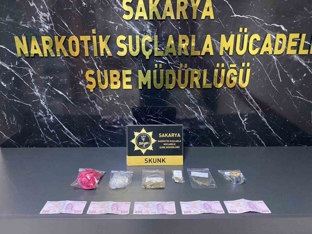 15 Kilo Bonzai Üretilebilecek Hammadde Ele Geçirildi