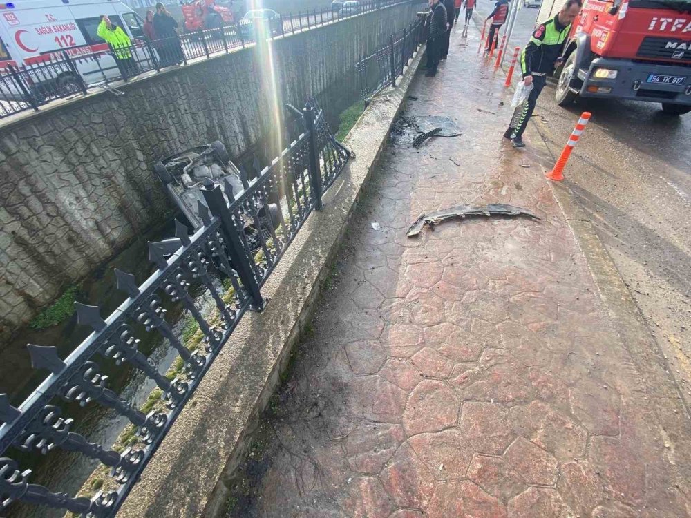 Kanala Devrilen Otomobilin Sürücüsü 7 Günlük Hayat Mücadelesini Kaybetti