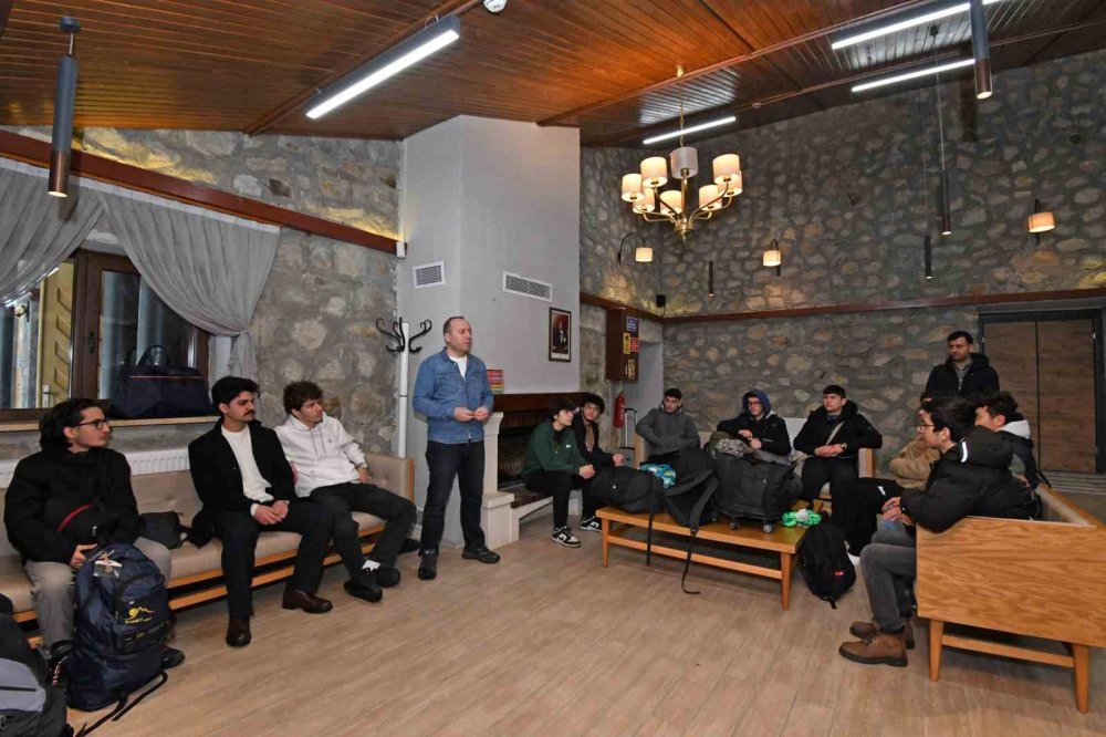 Dersane Öğrencileri Uludağ Kampıyla Ödüllendirildi