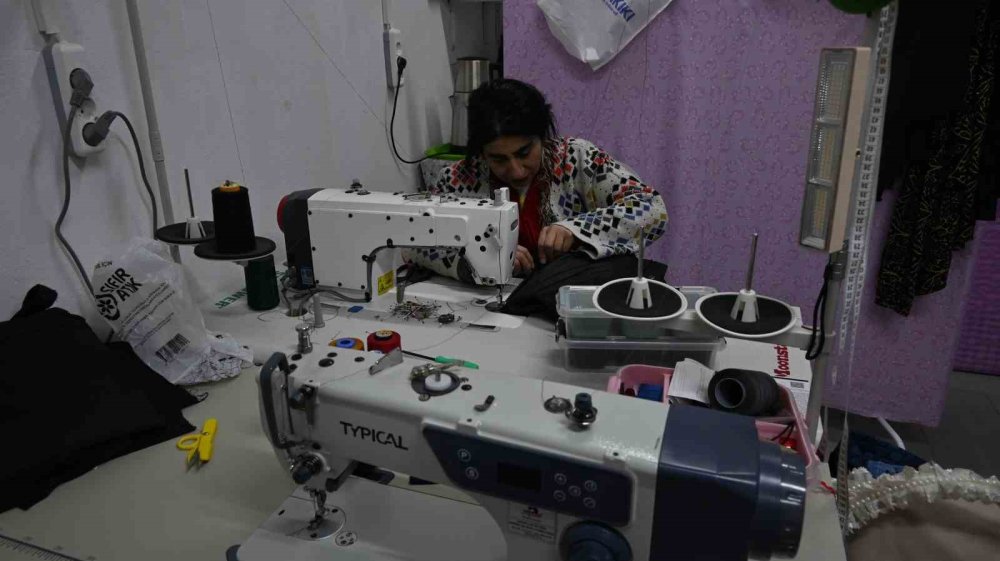 Eskiler Sandıktan Çıktı, Terzilerde "Dönüşüm" Mesaisi Başladı