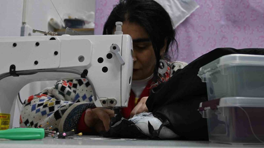 Eskiler Sandıktan Çıktı, Terzilerde "Dönüşüm" Mesaisi Başladı