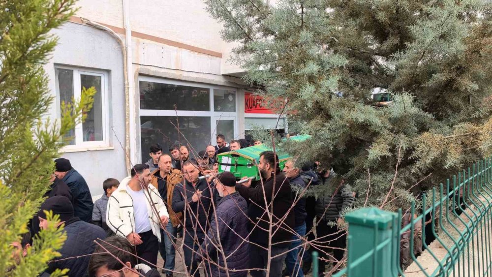 Tır Kazasında Hayatını Kaybeden Sürücü Toprağa Verildi