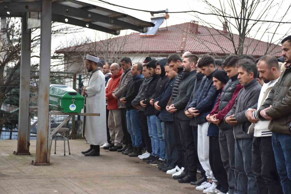 Kavgada Tüfekle Vurulan Genç Son Yolculuğuna Uğurlandı