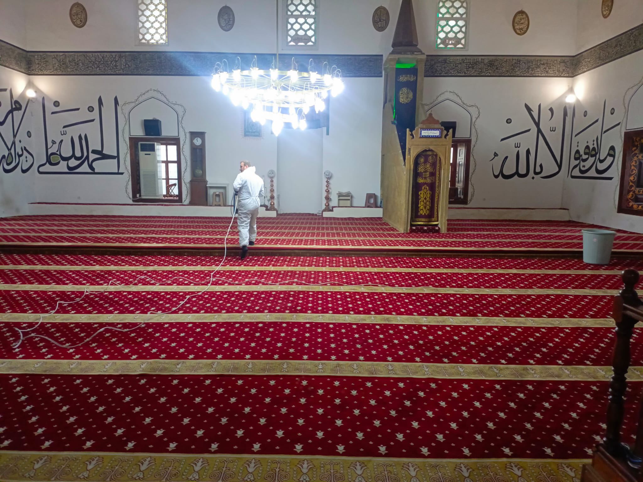berat-kandili-dolayisiyla-camilerde-temizlik-yapildi2.jpg