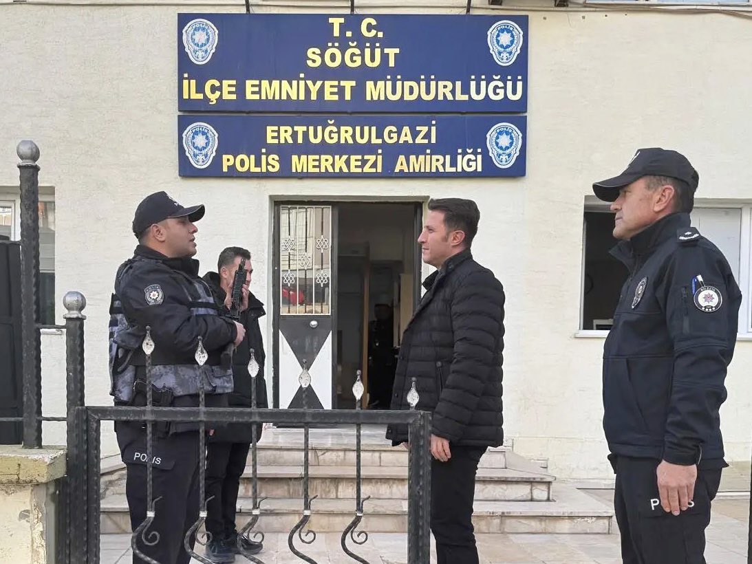 mudur-caglardan-ilce-emniyet-mudurlugune-ziyaret1.jpg