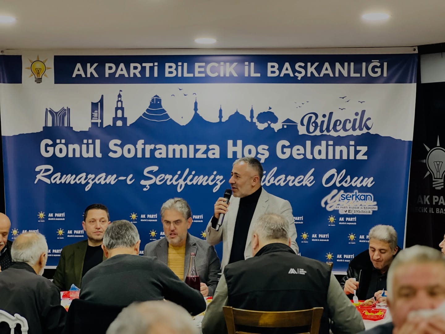 ak-parti-bilecik-iftar-sofrasinda-bulustu3.jpg
