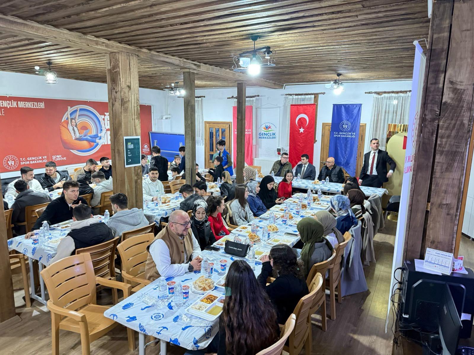 kaymakam-kilic-iftar-programina-katildi2.jpg