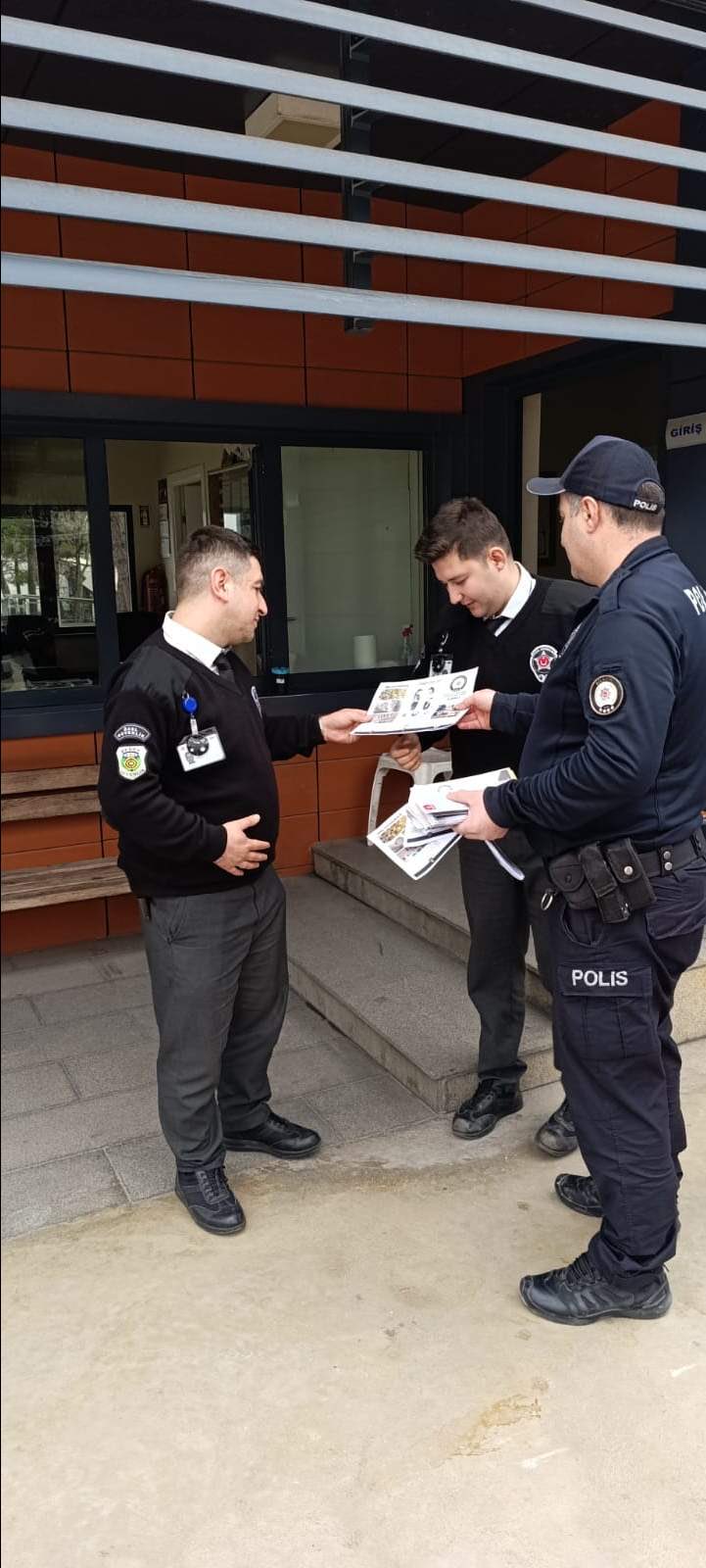 guvenlik-gorevlilerine-bilgilendirme.jpg