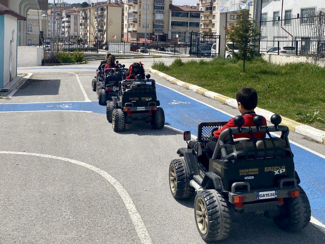 ogrencilere-trafik-egitimi-verildi1.jpg