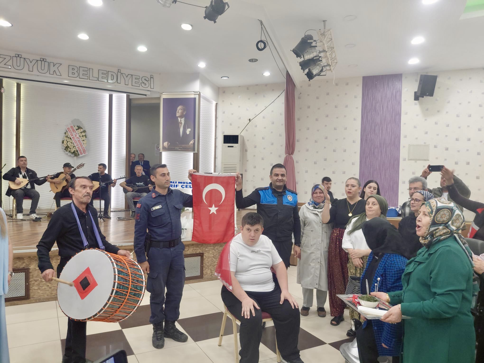 engelliler-haftasinda-duygulandiran-program1.jpg