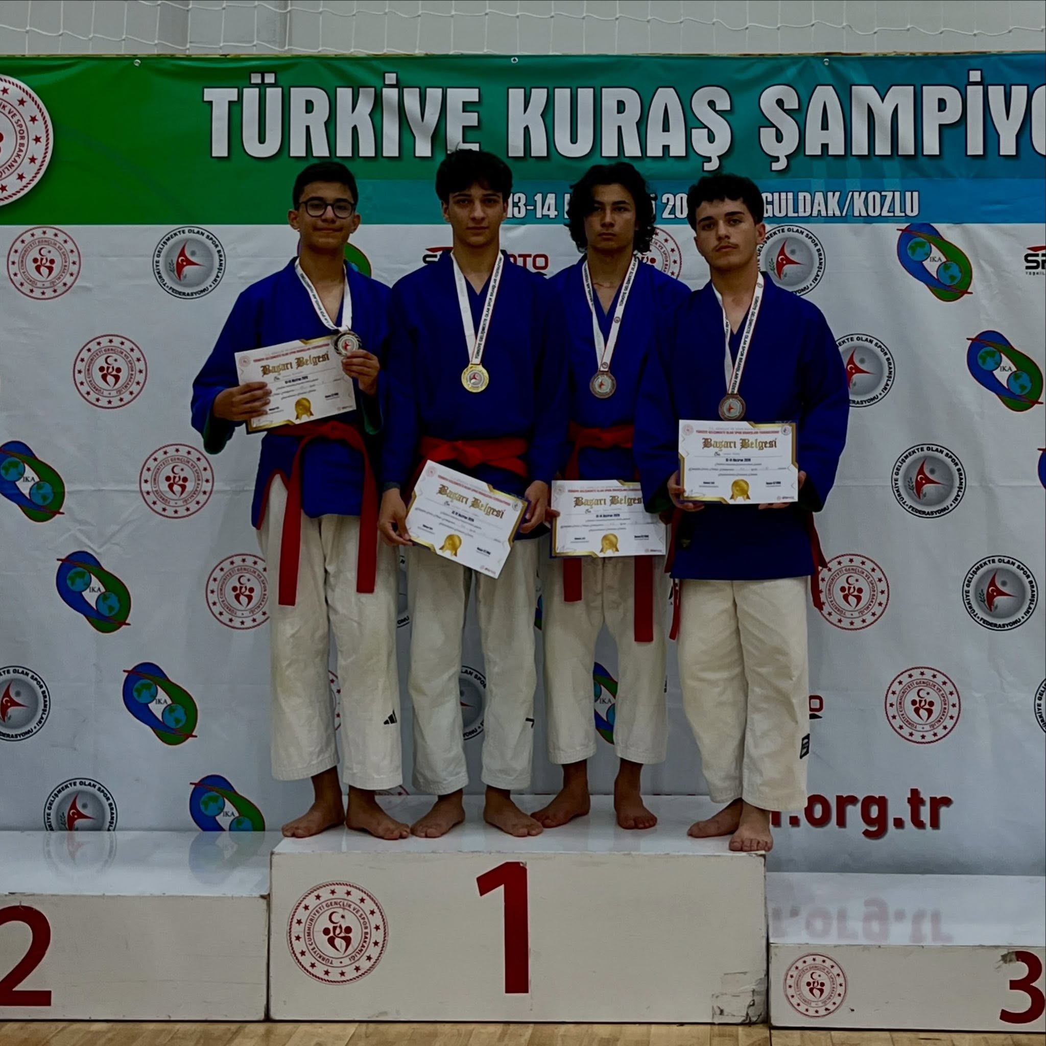 kuras1.jpg