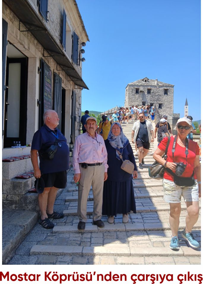mostar-koprusunden-carsiya-cikis.jpg