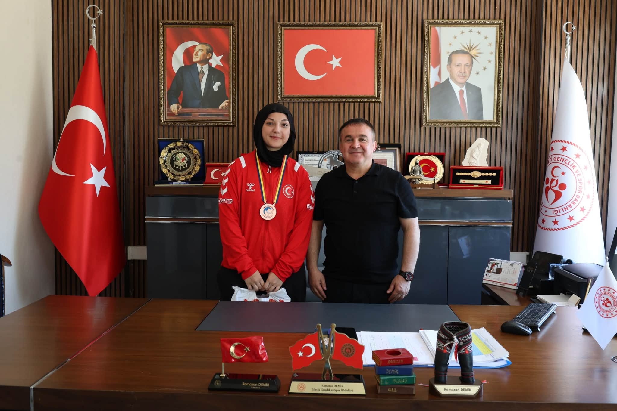 demir1.jpg