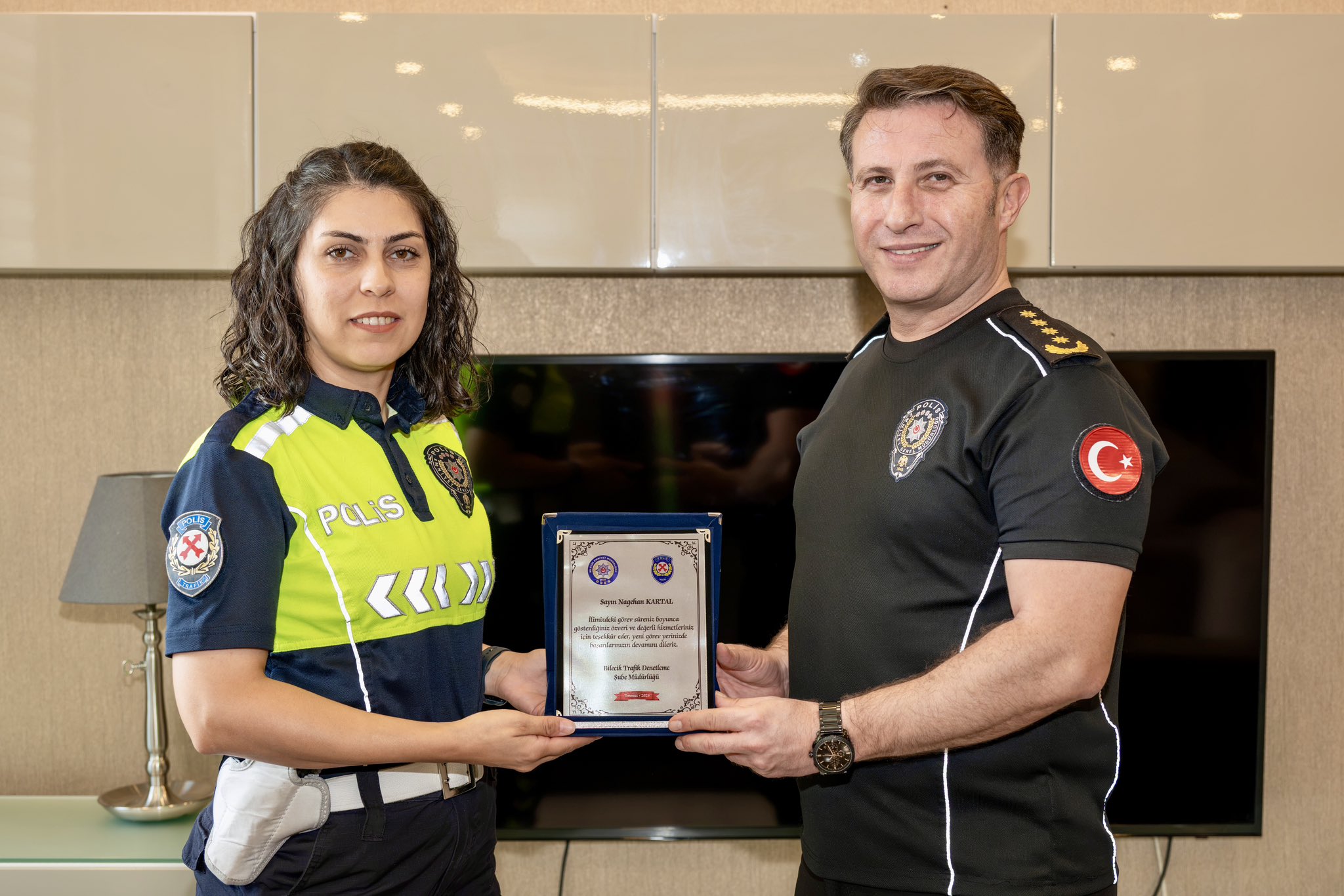 plaket2.jpeg