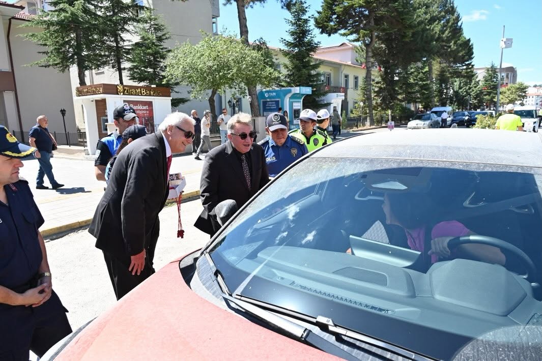 bozuyukte-yaya-gecidi-farkindaligi-etkinligi.jpg
