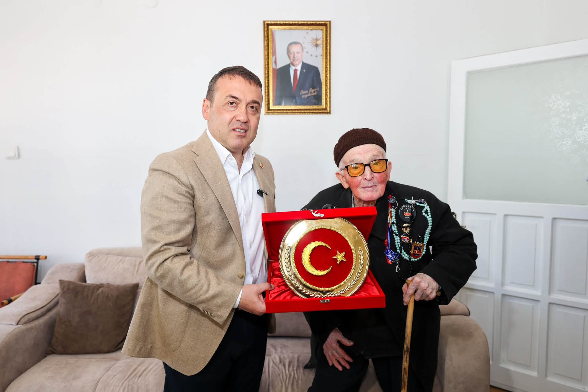 ehit1.jpg