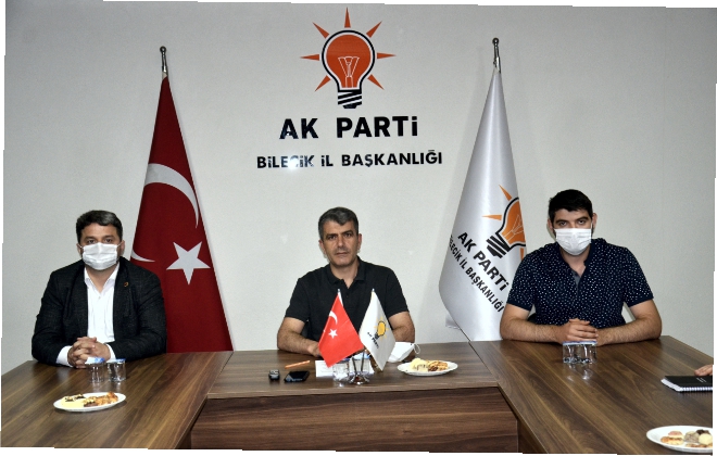 ak-parti,-mecliste-yasananlarla-ilgili-aciklama-yapti3.jpg