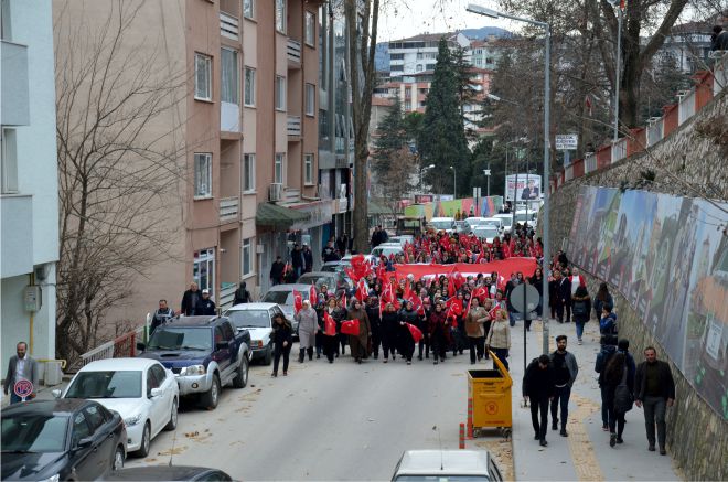 bilecikli-kadinlar-yuruyus-yapti3.jpg