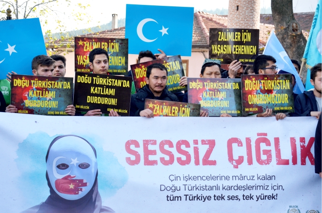 ihh-dogu-turkistanin-sesi-oldu4.jpg