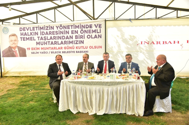 protokol-ve-muhtarlar-yemekte-bulustu2.jpg